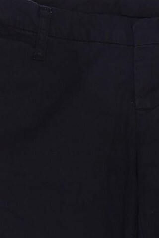 Carhartt WIP Shorts in S in Black