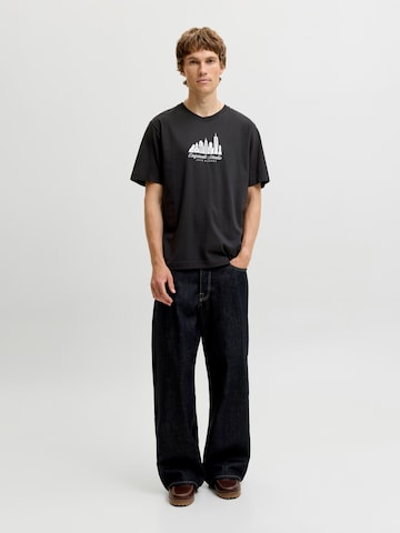 JACK & JONESMajica 'JORNORREBRO SKYLINE' - crna boja