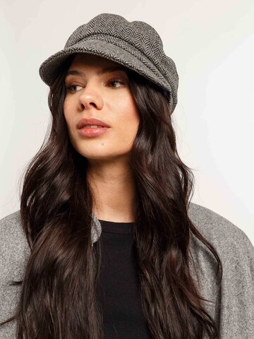 LOEVENICH Beanie in Black