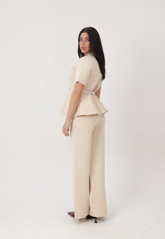 Elara Set in Beige