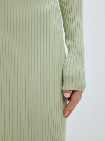 EDITED Knitted dress 'Audelia' in Green