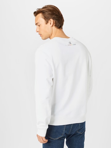 Calvin Klein Jeans Sweatshirt 'PRIDE' in Weiß