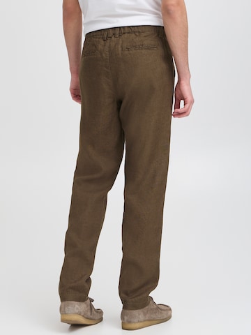 Casual Friday Normalny krój Chinosy w kolorze zielony