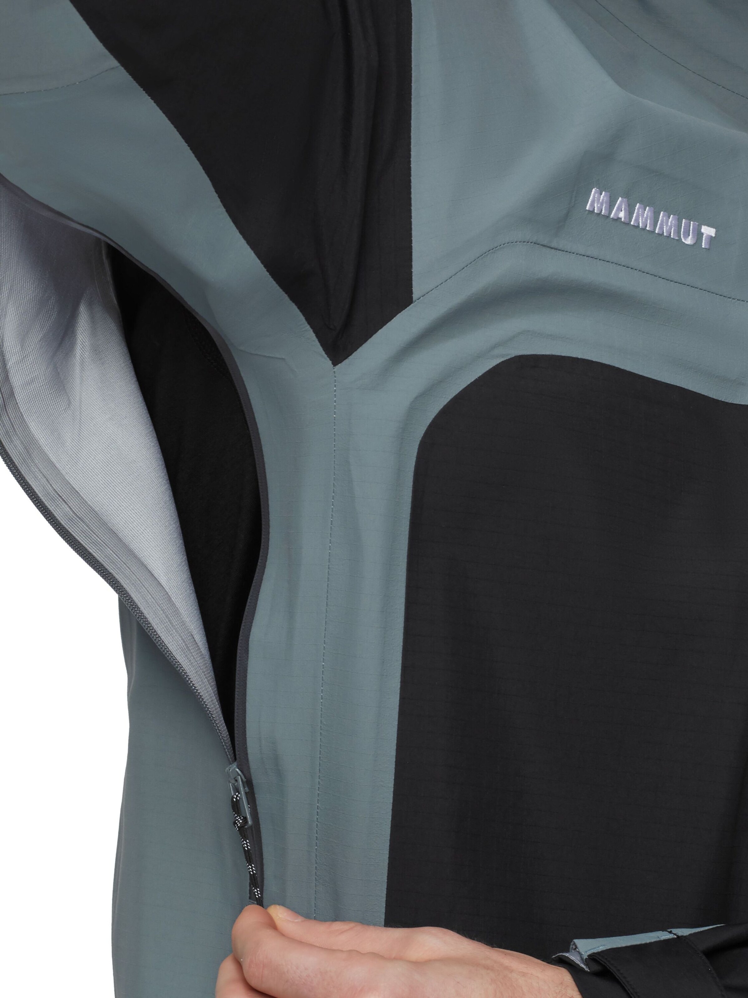 MAMMUT Outdoorjacke in Schwarz