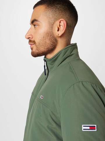 Veste mi-saison 'Essential' Tommy Jeans en vert