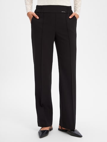 Regular Pantalon à pince Marc Cain en noir : devant