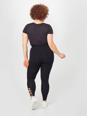 ONLY Carmakoma Slimfit Leggings in Schwarz