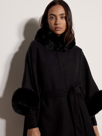 Veste bavaroise ' Cape mit Gürtel ' Apricot en noir