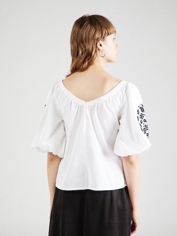 Warehouse - Blusa em branco