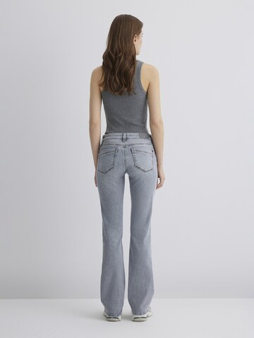 Mavi Flared Jeans 'Bella' in Grau