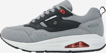 Baskets basses 'LENNOX ' BRITISH KNIGHTS en gris : devant