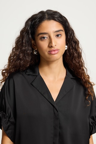 ICHI - Blusa 'IHLETTA' en negro