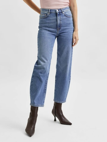 Selected Femme Petite Loosefit Jeans 'Karla' in Blauw: voorkant