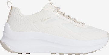 Baskets basses Calvin Klein en blanc : devant