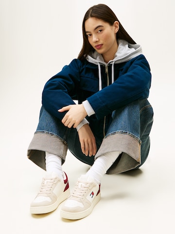 Tommy Jeans Rövid szárú sportcipők 'TJW RETRO BASKET SNEAKER' - bézs