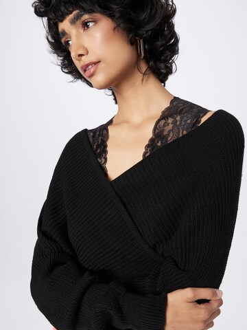 Trendyol Sweater in Black