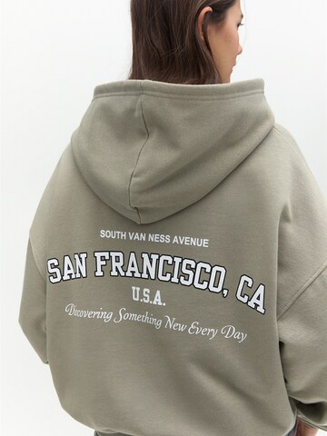 Pull&Bear Sweatshirt 'PACIFIC 95' i grøn