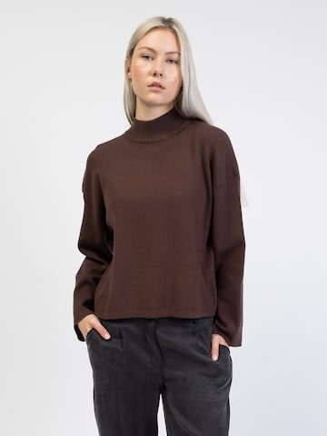 BROKE + SCHÖN Sweater in Brown: front