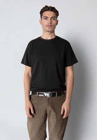 Clean Cut Copenhagen T-Shirt 'Stable' in Schwarz: Vorderseite