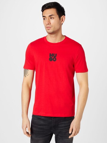 HUGO T-shirt 'Decali' i röd: framsida