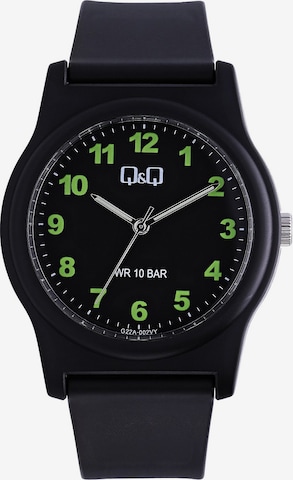 Q&Q Analog watch in Black: front