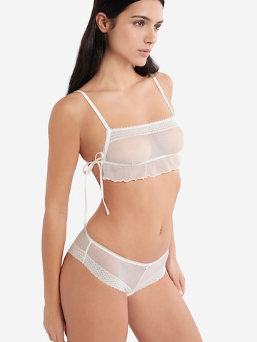 ETAM BH 'Candide' in Beige