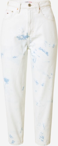 Jeans de la Tommy Jeans pe alb: față
