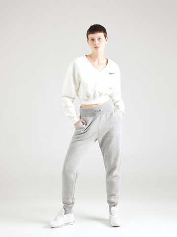 Nike Sportswear Zúžený Kalhoty – šedá