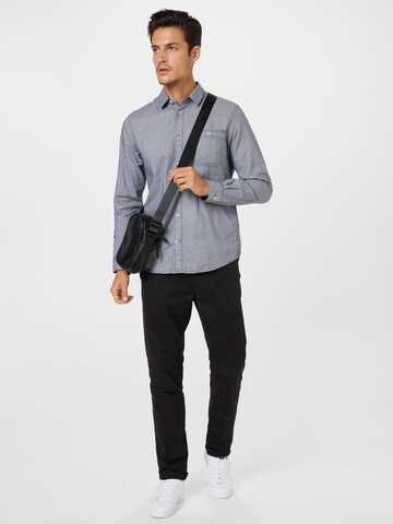 Coupe regular Chemise TOM TAILOR en bleu