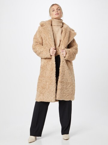 Abercrombie & Fitch Płaszcz zimowy w kolorze beżowy