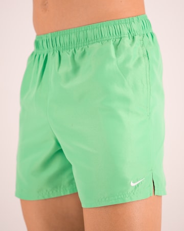 Regular Maillot de bain de sport Nike Swim en vert