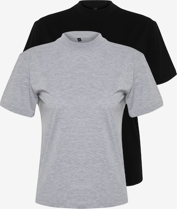 Trendyol T-Shirt in Grau: Vorderseite