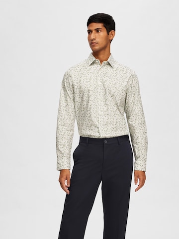 SELECTED HOMME Regular fit Button Up Shirt 'Ethan' in White: front