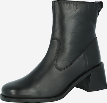 River Island Bootie in Black: front