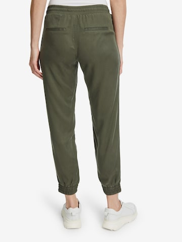 Cartoon Tapered Broek in Groen