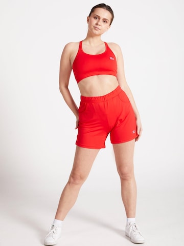 SPORTKIND - Pantalón deportivo 'Bermuda Shorts' en rojo: frente