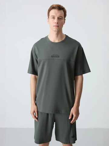 Tommy Life Set in Grau: Vorderseite