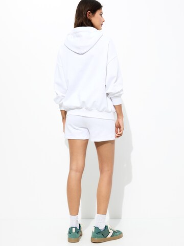 Pull&Bear Sweatshirt in Weiß