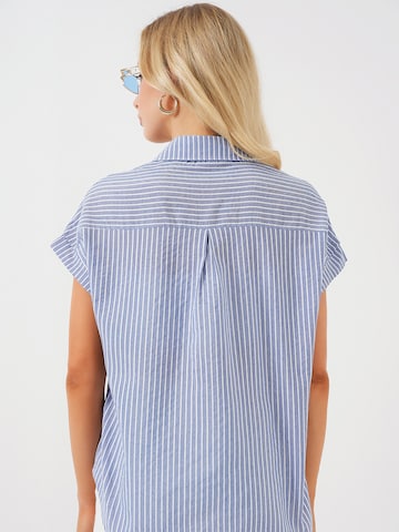 Bigdart Blouse in Blue