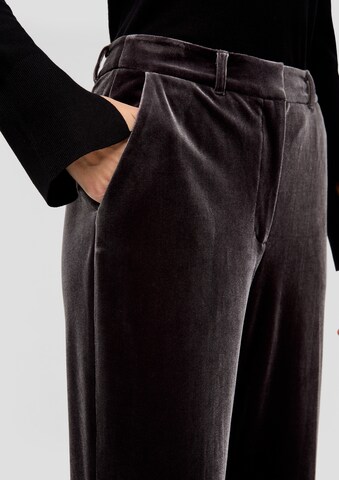 s.Oliver BLACK LABEL Wide Leg Hose in Schwarz