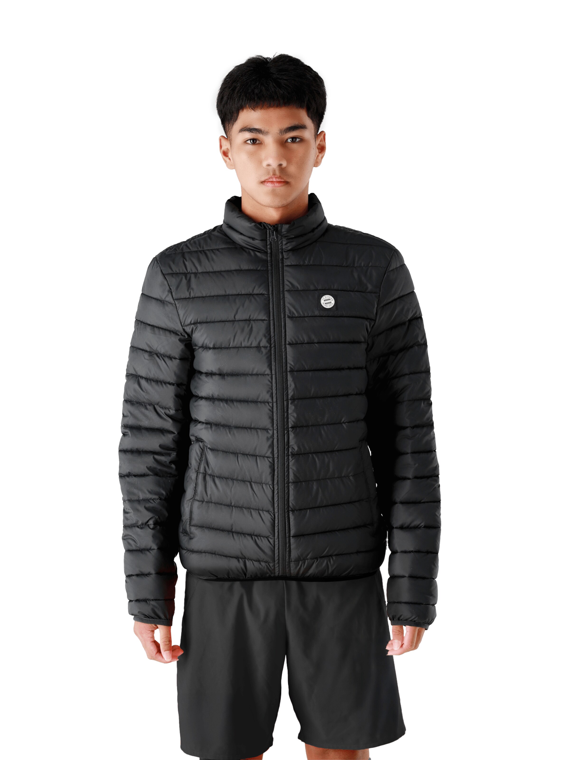 FC BAYERN MÜNCHEN Between-Season Jacket in Black: front