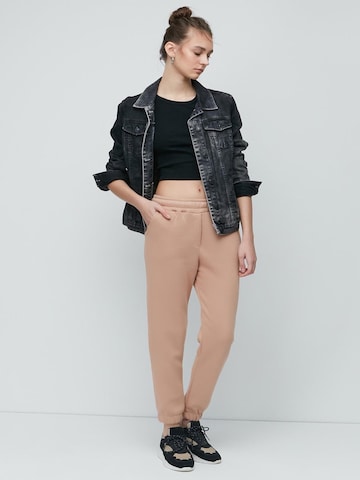 C&City Tapered Pijamahose in Beige: Vorderseite