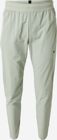NIKE Спортивные штаны 'Nike Flex Rep' в Зеленый: спереди