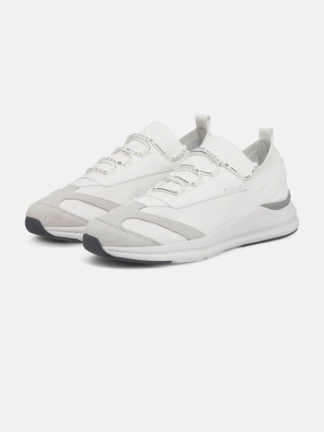 Scarpa slip-on 'B Tech' di Boggi Milano in bianco
