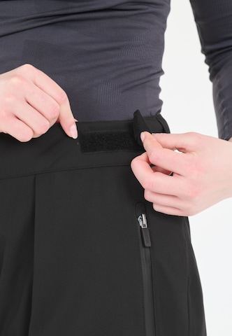SLOPE Regular Outdoor trousers in Black
