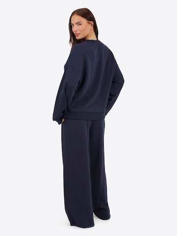 BRAVE SOUL Sweatshirt in Blau