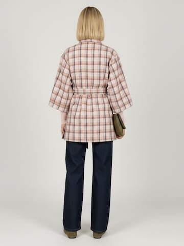 Blazer 'Kimono Jess' WEARABLE STORIES en rose