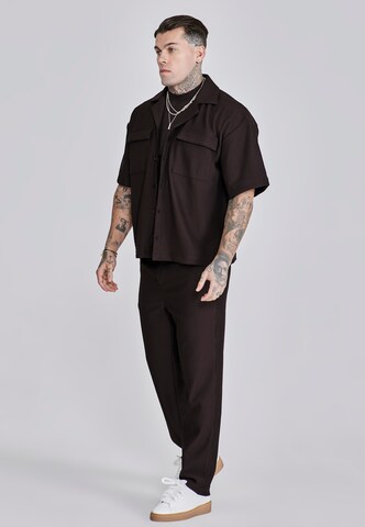 Fit confort Chemise SikSilk en marron