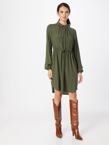 Robe-chemise 'Aina' Soft Rebels en vert : devant