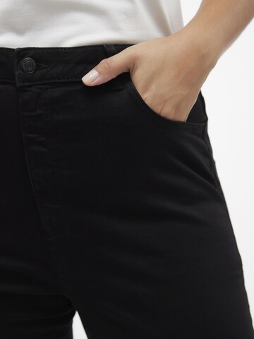 Vero Moda Curve Skinny Jeans 'SANDRA' i sort